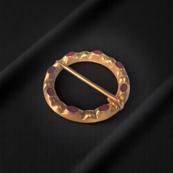 14th century clasp