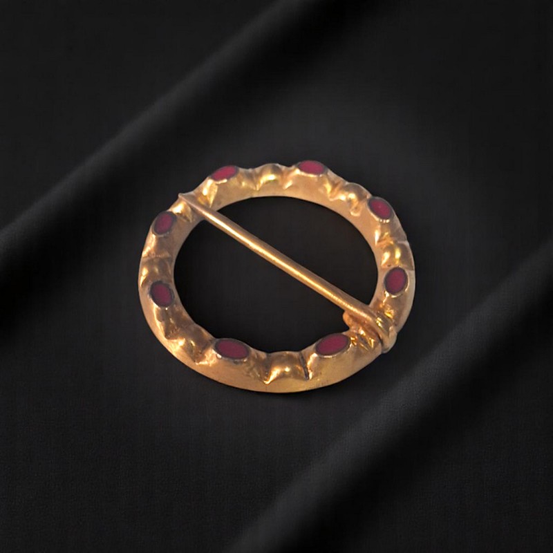 14th century clasp